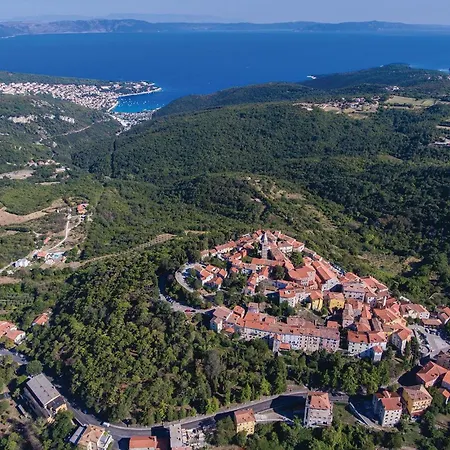 Beautiful In Podpican With Wifi